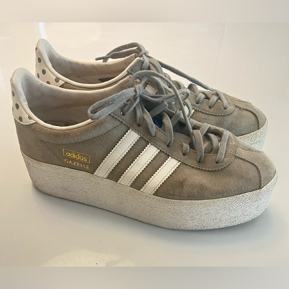 Light grey suede Adidas Gazelle Platform Runners
